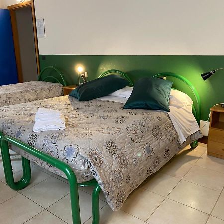Hotel Casa Santa Caterina E Sant Antonio à Padoue Extérieur photo