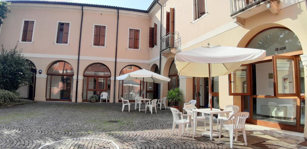 Hotel Casa Santa Caterina E Sant Antonio à Padoue Extérieur photo