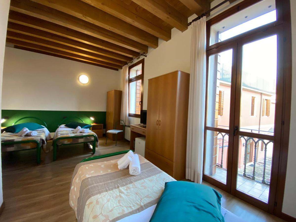 Hotel Casa Santa Caterina E Sant Antonio à Padoue Extérieur photo