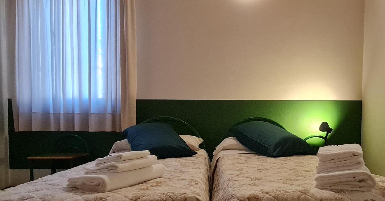 Hotel Casa Santa Caterina E Sant Antonio à Padoue Extérieur photo